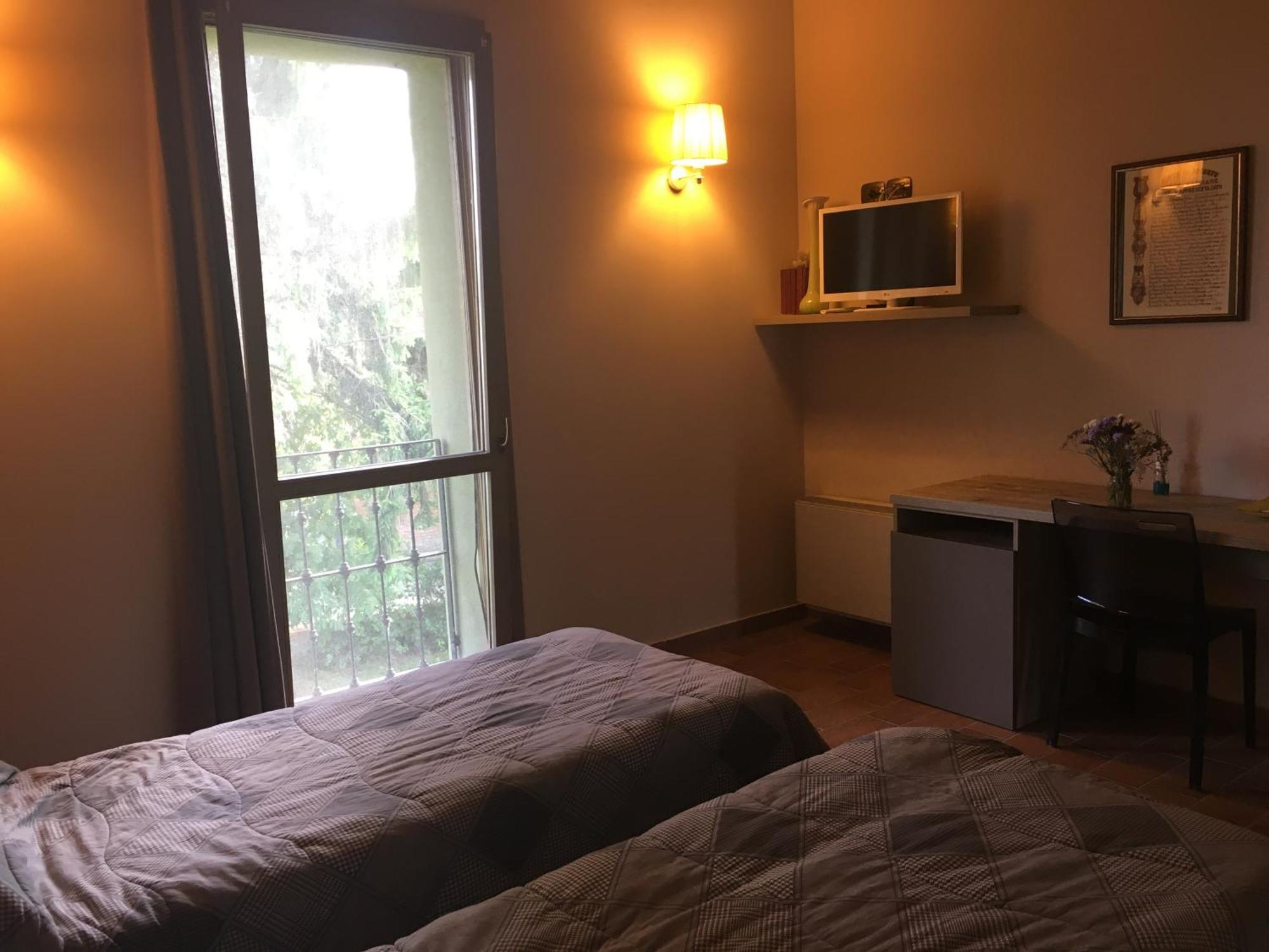 Agriturismo Bassanine Monticelli dʼOngina Værelse billede