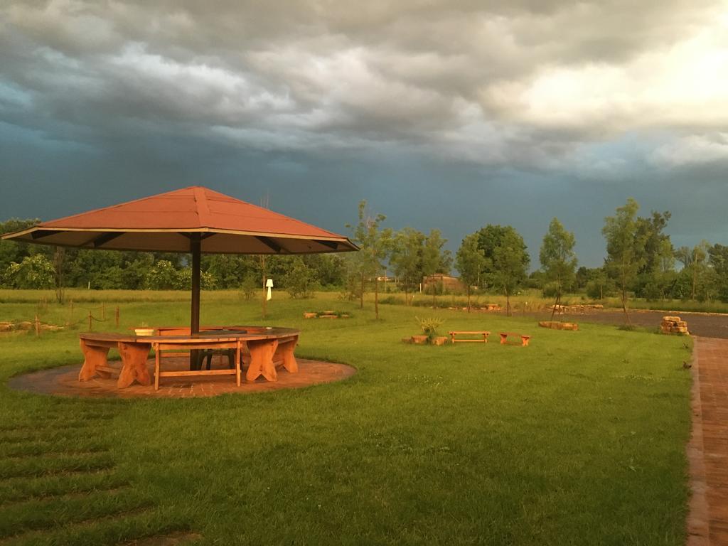Agriturismo Bassanine Monticelli dʼOngina Eksteriør billede