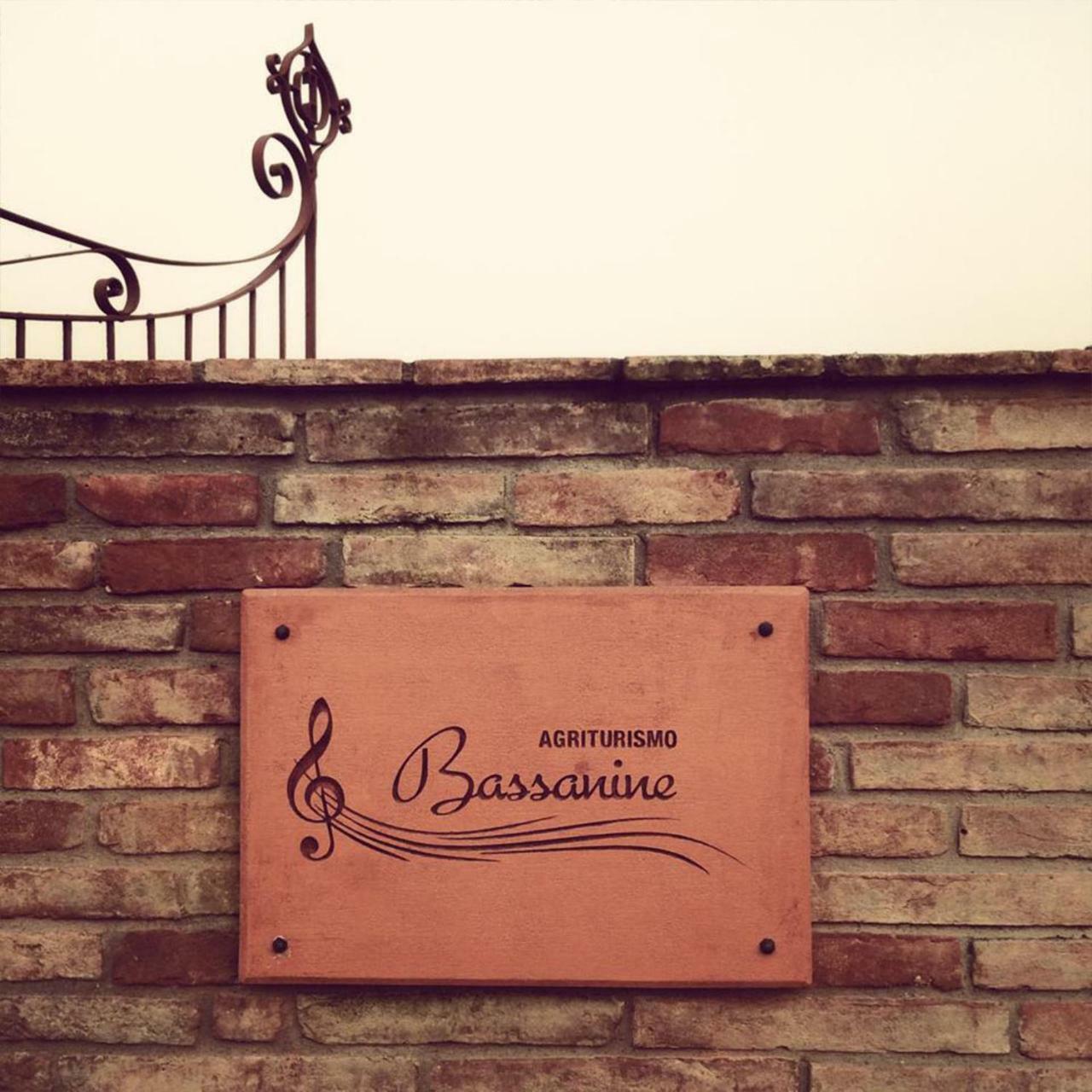 Agriturismo Bassanine Monticelli dʼOngina Eksteriør billede